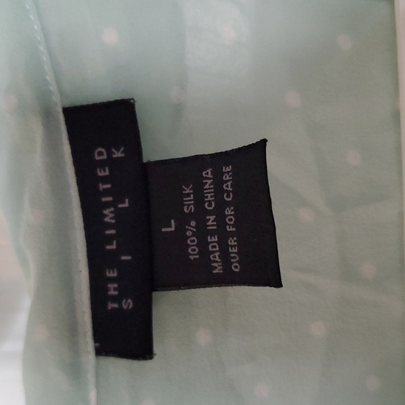 Limited button up silk shirt - Picture 2 of 5